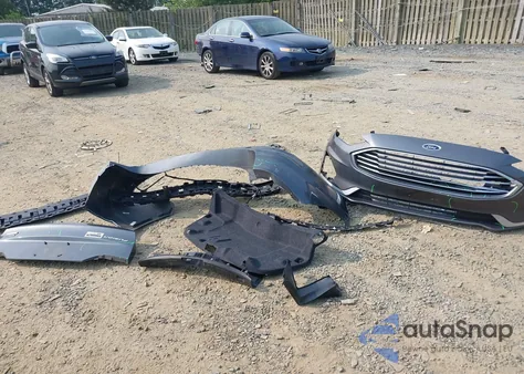 2019 Ford Fusion Sel z USA, uszkodzony, nr VIN 3FA6P0CD6KR219610